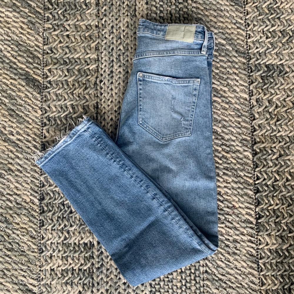 Light wash jeans